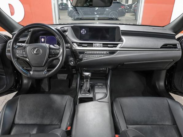 Lexus ES VII с пробегом 2019 года, цена 3 499 000 рублей, 120900 км, седан, Автокод Объявления