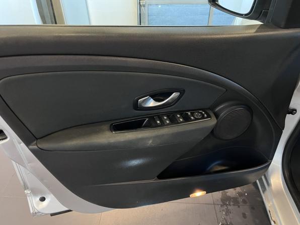 Renault Megane III с пробегом 2011 года, цена 500 000 рублей, 219578 км, универсал, Автокод Объявления