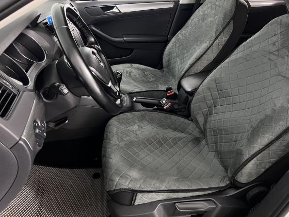 Volkswagen Jetta VI Рестайлинг с пробегом 2015 года, цена 1 100 000 рублей, 166500 км, седан, Автокод Объявления