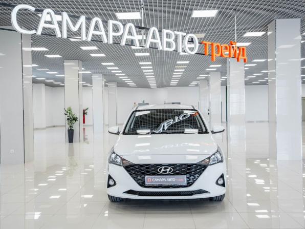 Hyundai Solaris II Рестайлинг с пробегом 2020 года, цена 1 456 000 рублей, 51885 км, седан, Автокод Объявления