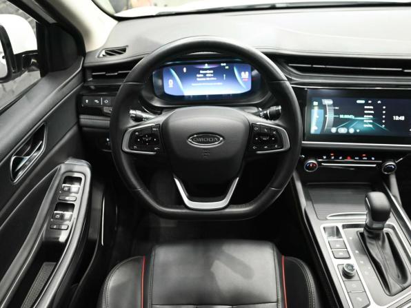 Omoda S5 с пробегом 2023 года, цена 1 150 000 рублей, 45219 км, седан, Автокод Объявления