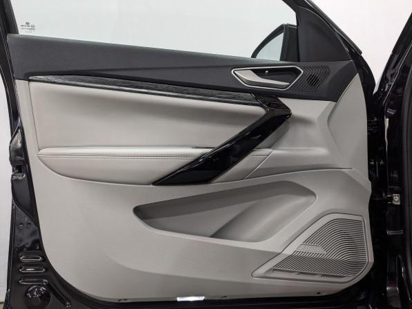 Lada (ВАЗ) Aura с пробегом 2024 года, цена 1 670 000 рублей, 18301 км, седан, Автокод Объявления