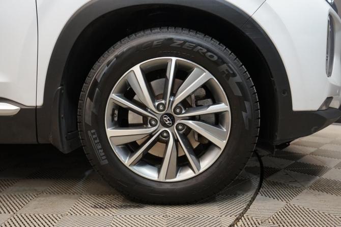 Hyundai Santa Fe IV с пробегом 2019 года, цена 3 099 000 рублей, 144000 км, внедорожник, Автокод Объявления