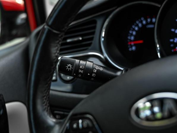 Kia Ceed II Рестайлинг с пробегом 2017 года, цена 1 380 000 рублей, 87336 км, хэтчбек, Автокод Объявления