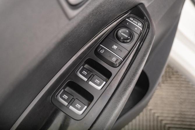 Kia Optima IV Рестайлинг с пробегом 2018 года, цена 1 959 000 рублей, 124500 км, седан, Автокод Объявления