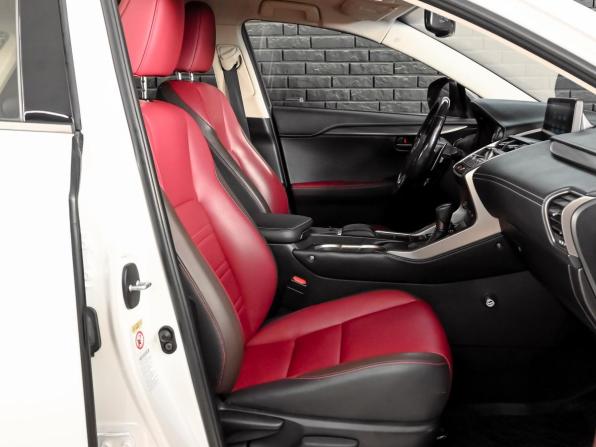 Lexus NX I Рестайлинг с пробегом 2017 года, цена 3 250 000 рублей, 65606 км, внедорожник, Автокод Объявления