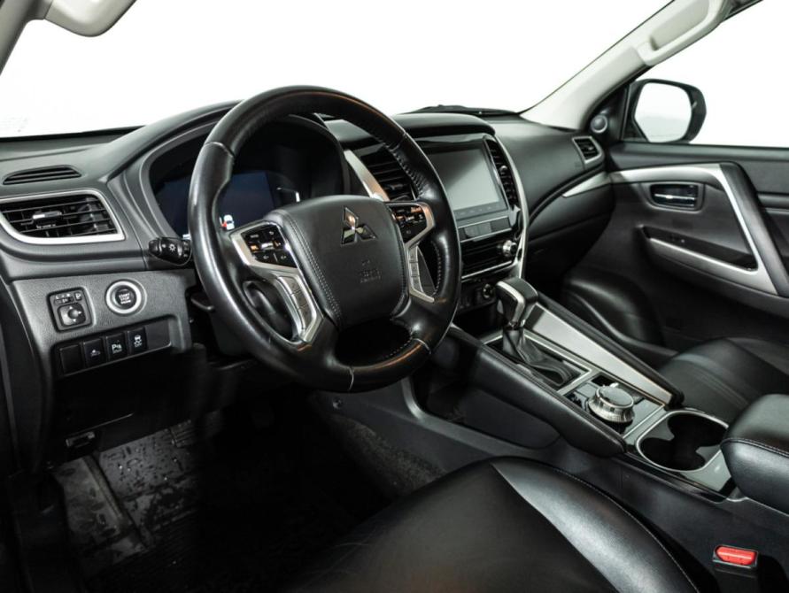 Mitsubishi Montero Sport III Рестайлинг Санкт-Петербург  - изображение 20