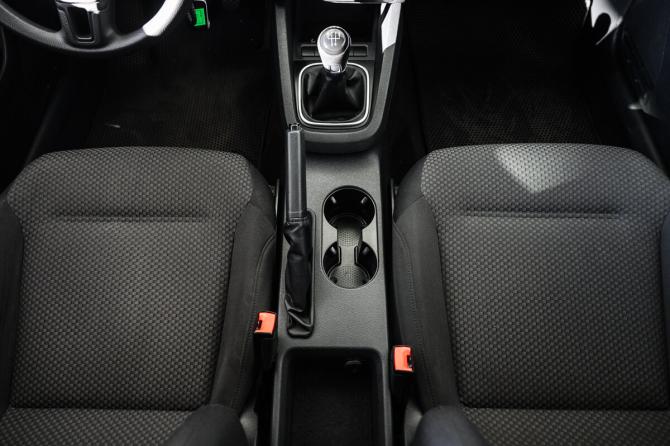 Volkswagen Jetta VI Рестайлинг с пробегом 2014 года, цена 1 300 000 рублей, 132000 км, седан, Автокод Объявления