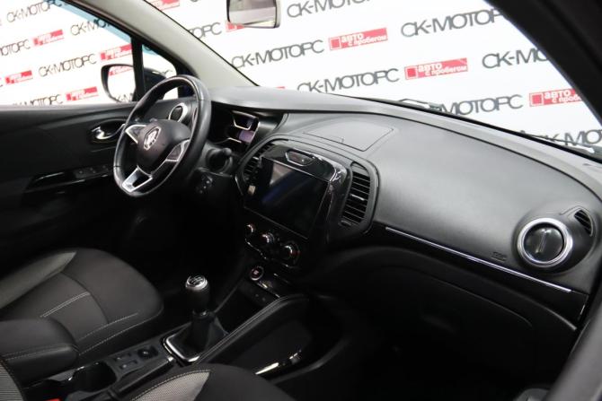 Renault Kaptur I Рестайлинг с пробегом 2021 года, цена 1 295 950 рублей, 129336 км, внедорожник, Автокод Объявления