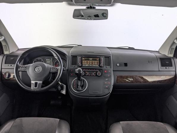 Volkswagen Multivan T5 Рестайлинг с пробегом 2012 года, цена 2 750 000 рублей, 122609 км, минивэн, Автокод Объявления