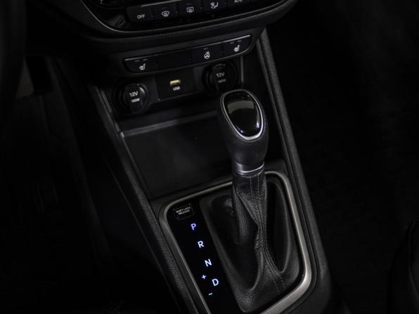 Hyundai Solaris II Рестайлинг с пробегом 2021 года, цена 1 998 000 рублей, 38366 км, седан, Автокод Объявления