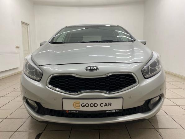 Kia Ceed II с пробегом 2014 года, цена 1 050 000 рублей, 71188 км, хэтчбек, Автокод Объявления