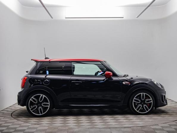 Mini Hatch III (F55/F56) Рестайлинг с пробегом 2019 года, цена 2 700 000 рублей, 64483 км, хэтчбек, Автокод Объявления