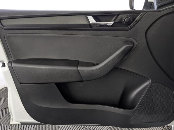 Skoda Rapid I Рестайлинг с пробегом 2019 года, цена 760 000 рублей, 257323 км, лифтбек, Автокод Объявления