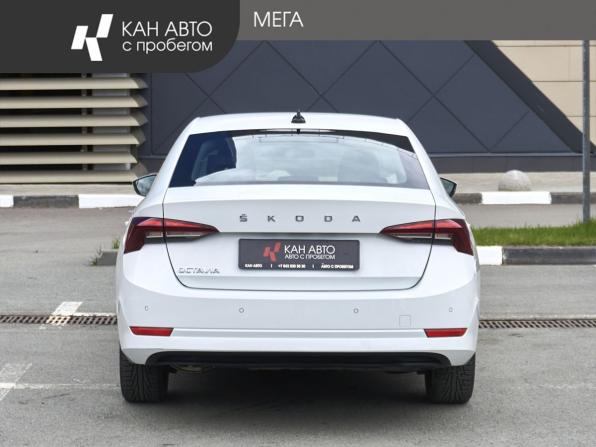 Skoda Octavia IV (A8) с пробегом 2021 года, цена 2 407 000 рублей, 86940 км, лифтбек, Автокод Объявления