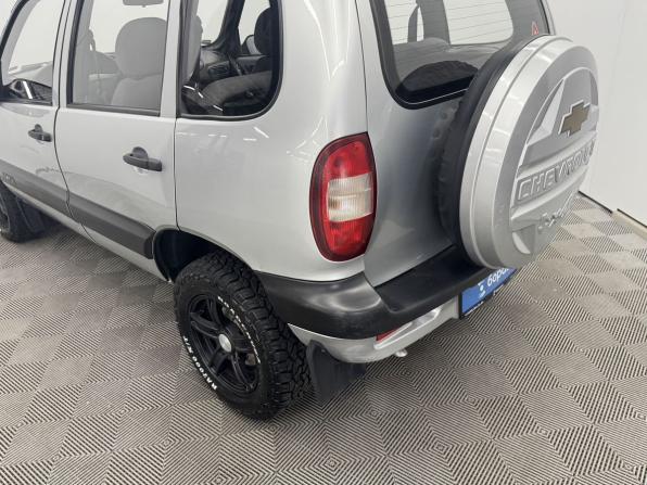 Chevrolet Niva I с пробегом 2004 года, цена 420 000 рублей, 111474 км, внедорожник, Автокод Объявления