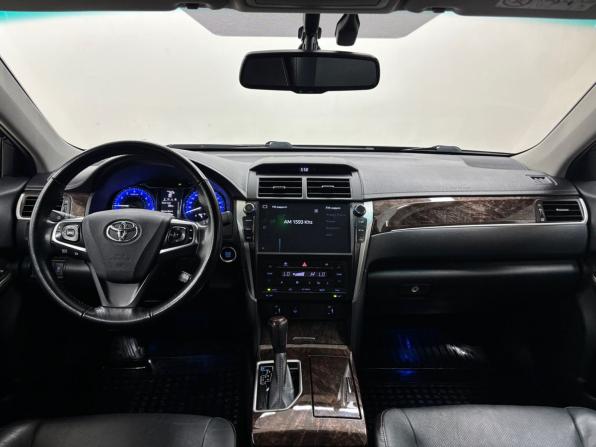 Toyota Camry VII (XV50) Рестайлинг 2 с пробегом 2018 года, цена 2 380 000 рублей, 141834 км, седан, Автокод Объявления