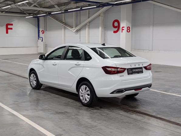 Lada (ВАЗ) Vesta I Рестайлинг (NG) с пробегом 2023 года, цена 1 349 000 рублей, 3906 км, седан, Автокод Объявления