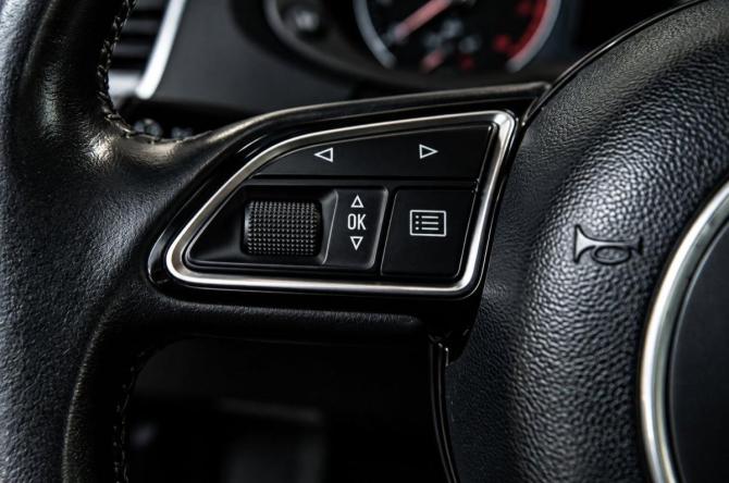 Audi Q3 I (8U) с пробегом 2011 года, цена 1 549 000 рублей, 212000 км, внедорожник, Автокод Объявления