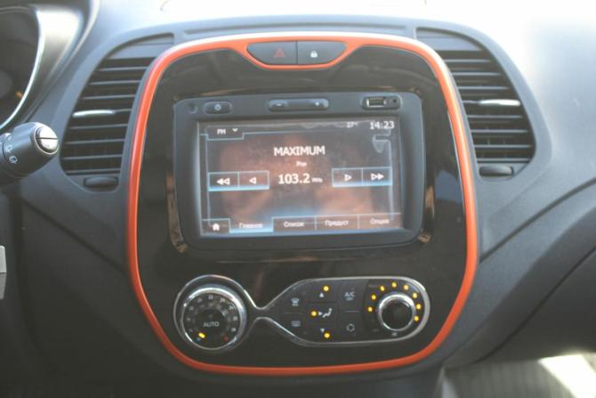 Renault Kaptur I с пробегом 2016 года, цена 1 225 000 рублей, 191000 км, внедорожник, Автокод Объявления