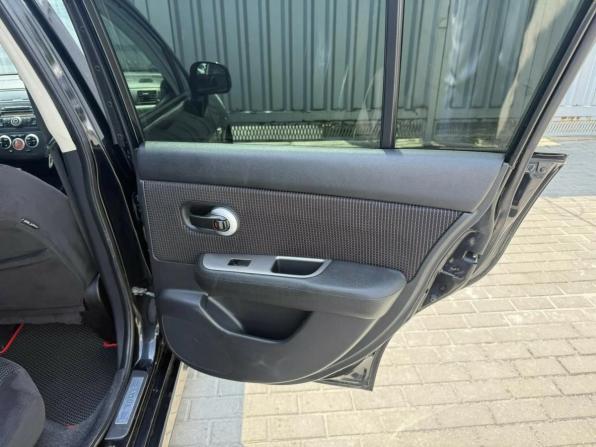 Nissan Tiida I Рестайлинг с пробегом 2010 года, цена 599 000 рублей, 333204 км, хэтчбек, Автокод Объявления