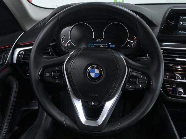 BMW 5 серии VII (G30/G31/G38) с пробегом 2017 года, цена 2 999 000 рублей, 174289 км, седан, Автокод Объявления