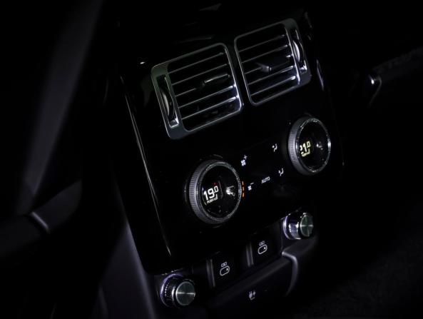 Land Rover Range Rover IV Рестайлинг с пробегом 2021 года, цена 12 500 000 рублей, 45912 км, внедорожник, Автокод Объявления