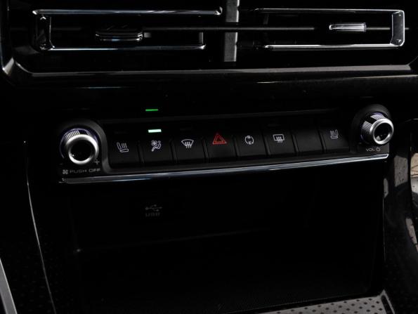 Haval M6 II с пробегом 2023 года, цена 1 799 000 рублей, 56211 км, внедорожник, Автокод Объявления