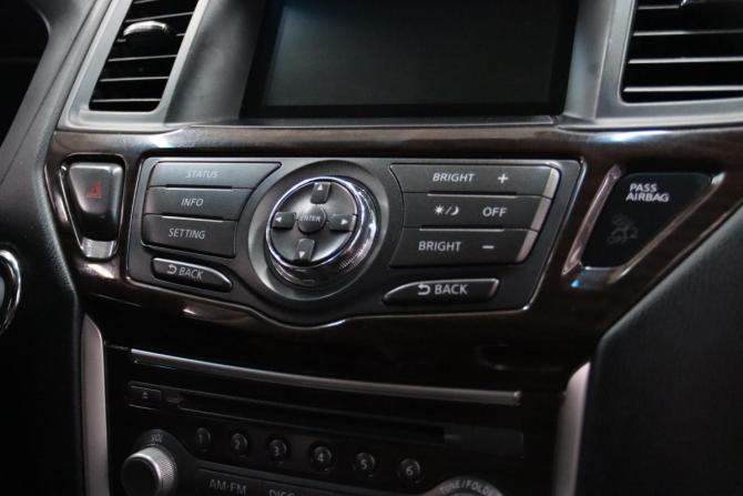 Nissan Pathfinder IV с пробегом 2015 года, цена 1 695 950 рублей, 227756 км, внедорожник, Автокод Объявления