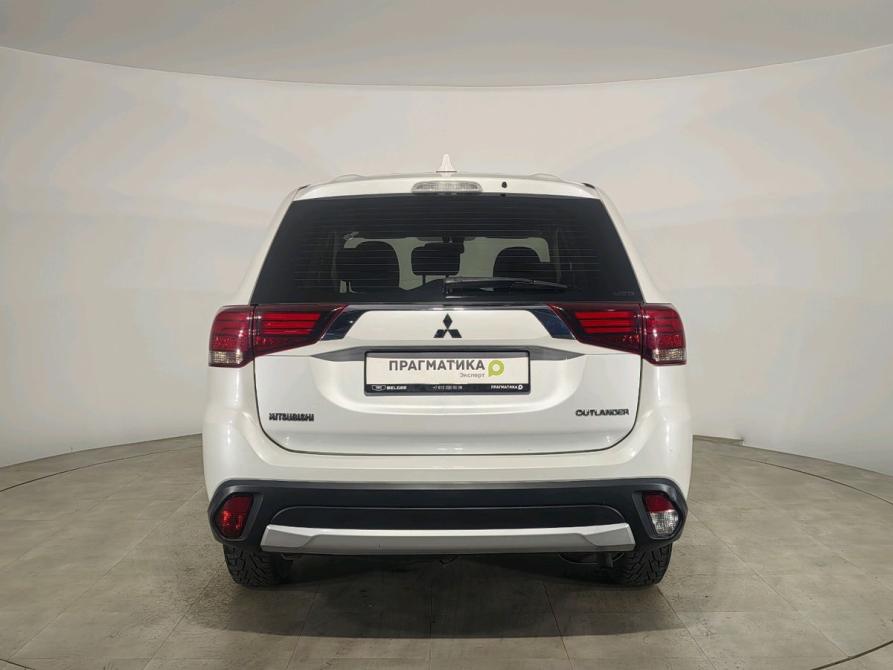 Mitsubishi Outlander III Рестайлинг 2 Санкт-Петербург  - изображение 6