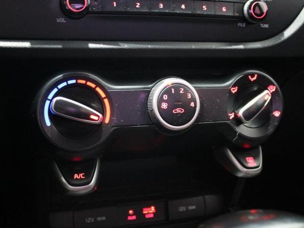 Kia Rio IV с пробегом 2019 года, цена 1 420 000 рублей, 140000 км, седан, Автокод Объявления