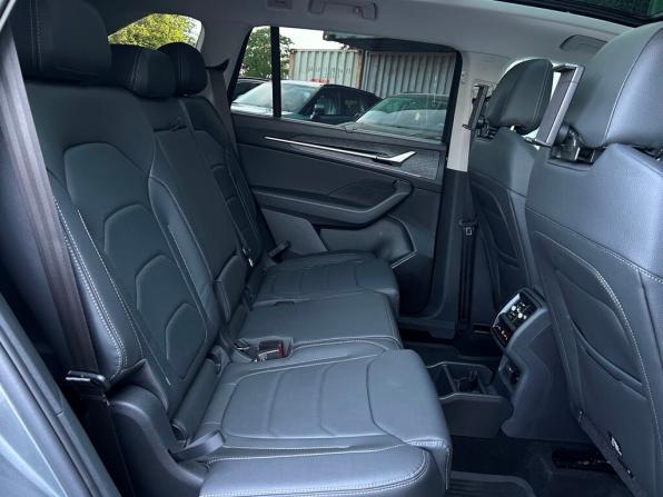 Skoda Kodiaq II с пробегом 2025 года, цена 5 750 600 рублей, 15610 км, внедорожник, Автокод Объявления