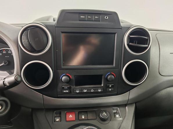 Citroen Berlingo II Рестайлинг 2 с пробегом 2017 года, цена 1 399 000 рублей, 71888 км, компактвэн, Автокод Объявления