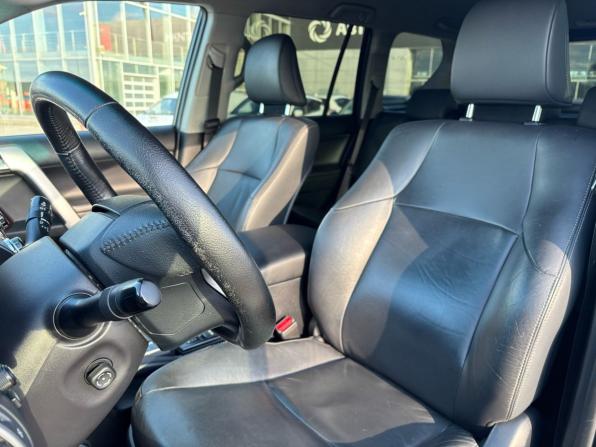Toyota Land Cruiser Prado 150 Series Рестайлинг 1 с пробегом 2015 года, цена 3 900 000 рублей, 177285 км, внедорожник, Автокод Объявления