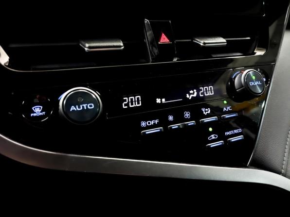 Toyota Camry VIII (XV70) Рестайлинг с пробегом 2021 года, цена 3 225 000 рублей, 47174 км, седан, Автокод Объявления