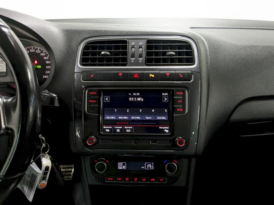 Volkswagen Polo V Рестайлинг Москва  - изображение 23