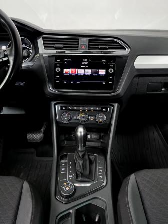 Volkswagen Tiguan II с пробегом 2018 года, цена 2 599 000 рублей, 135363 км, внедорожник, Автокод Объявления