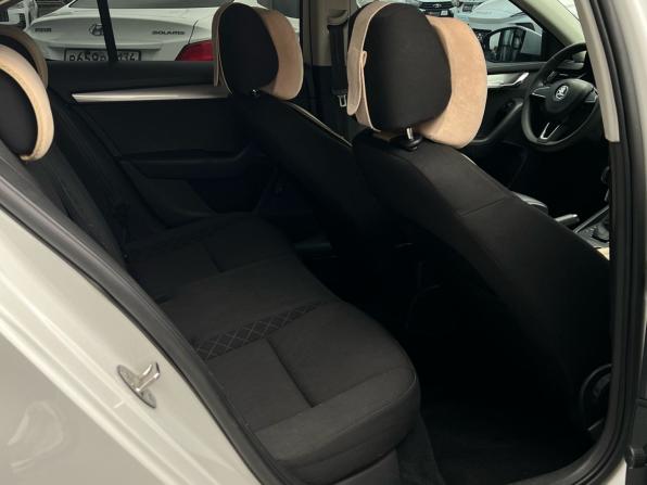 Skoda Octavia III (A7) Рестайлинг с пробегом 2018 года, цена 1 311 000 рублей, 141569 км, лифтбек, Автокод Объявления