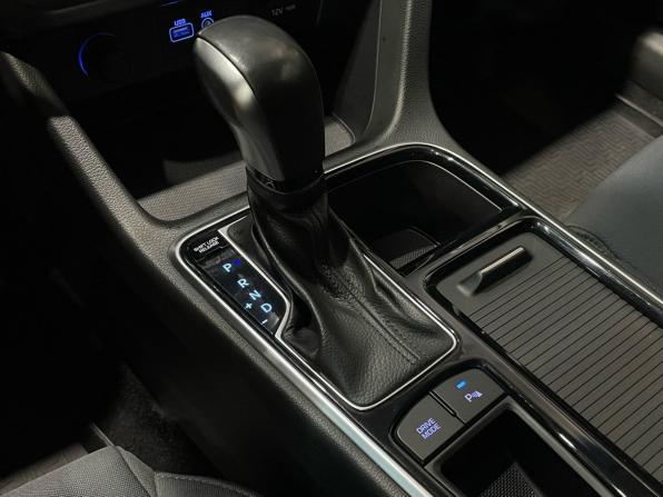 Hyundai Sonata VII (LF) Рестайлинг с пробегом 2018 года, цена 1 690 000 рублей, 110268 км, седан, Автокод Объявления
