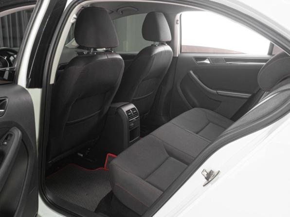 Volkswagen Jetta VI Рестайлинг с пробегом 2017 года, цена 1 349 000 рублей, 136532 км, седан, Автокод Объявления