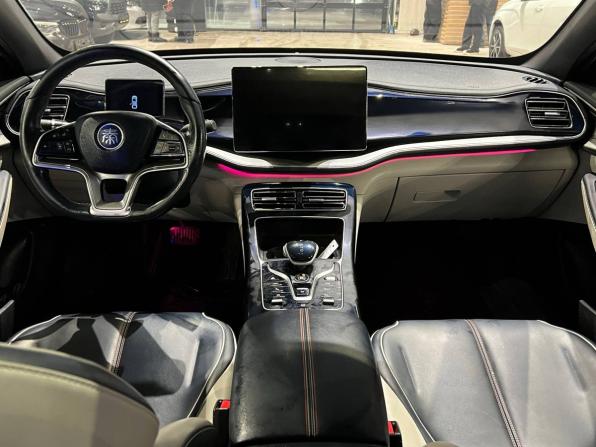 BYD Qin II с пробегом 2021 года, цена 2 150 000 рублей, 52000 км, седан, Автокод Объявления