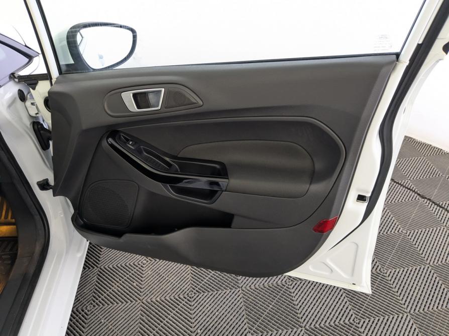 Ford Fiesta Mk6 Рестайлинг Москва  - изображение 24
