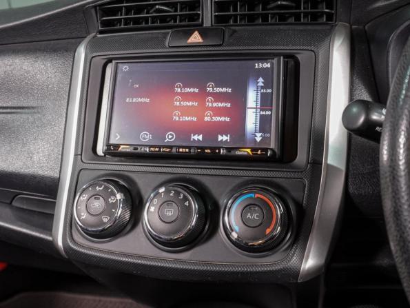 Toyota Corolla XI (E160 E170) Рестайлинг 2 с пробегом 2018 года, цена 1 379 000 рублей, 132992 км, универсал, Автокод Объявления