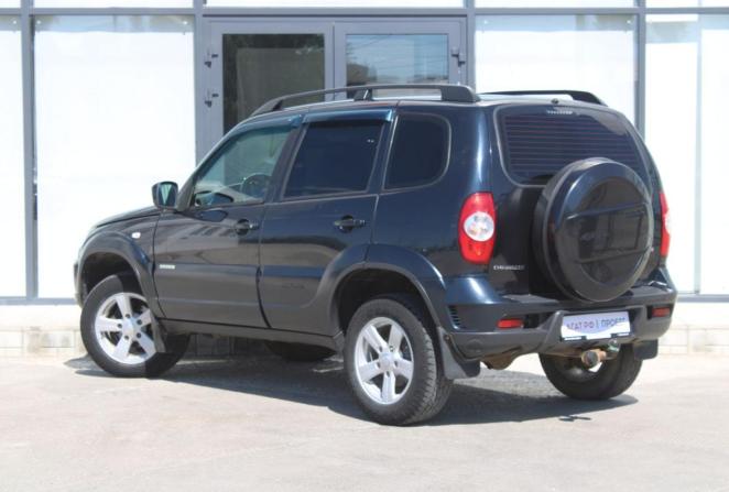 Chevrolet Niva I Рестайлинг с пробегом 2015 года, цена 700 000 рублей, 110626 км, внедорожник, Автокод Объявления
