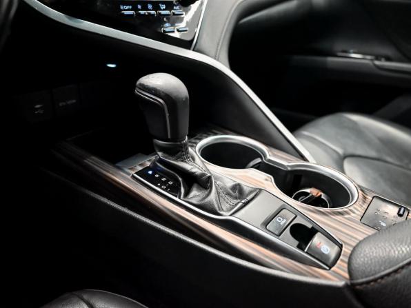 Toyota Camry VIII (XV70) с пробегом 2018 года, цена 2 390 000 рублей, 229680 км, седан, Автокод Объявления