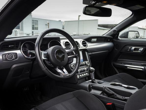 Ford Mustang VI Рестайлинг с пробегом 2019 года, цена 2 950 000 рублей, 71057 км, купе, Автокод Объявления