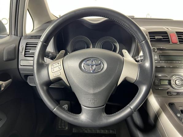 Toyota Auris I с пробегом 2008 года, цена 718 800 рублей, 130000 км, хэтчбек, Автокод Объявления