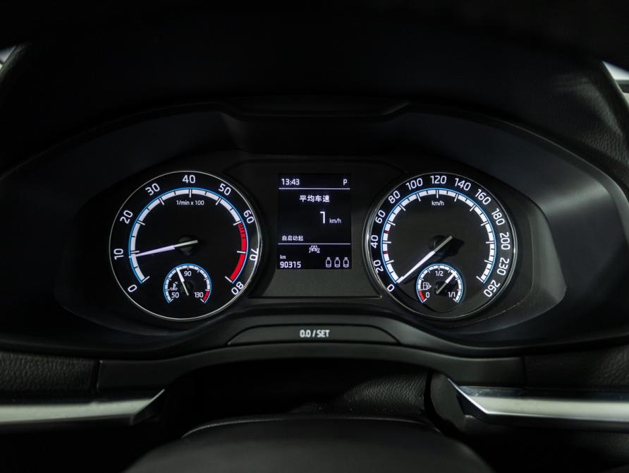 Skoda Karoq I Санкт-Петербург  - изображение 12