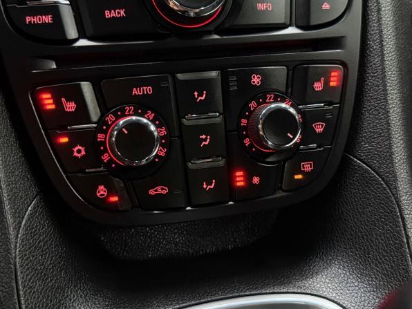 Opel Meriva B с пробегом 2013 года, цена 670 000 рублей, 119207 км, компактвэн, Автокод Объявления
