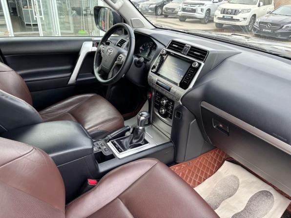 Toyota Land Cruiser Prado 150 Series Рестайлинг 2 с пробегом 2019 года, цена 5 980 000 рублей, 79867 км, внедорожник, Автокод Объявления